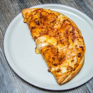 Pizza Calzone Ungherese